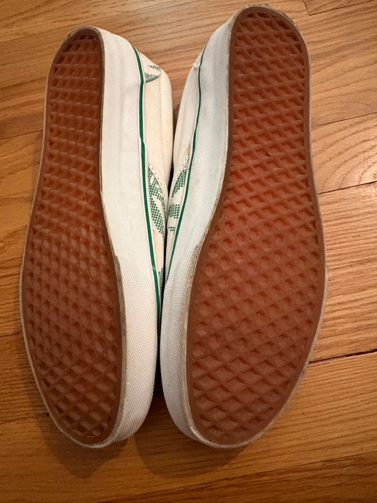 Vans classic slip-on pixel leaf